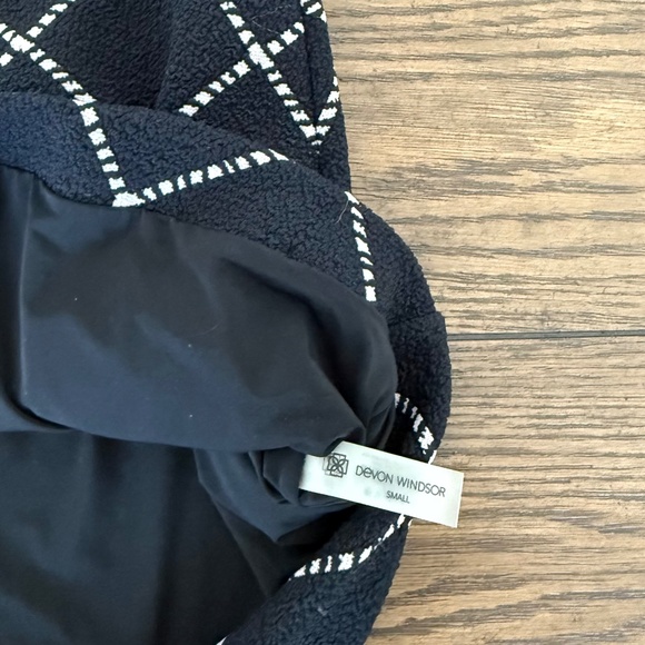 DEVON WINDSOR Grove Skirt - Picture 5 of 5